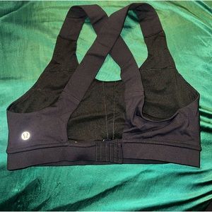 Black lululemon adjustable sports bra